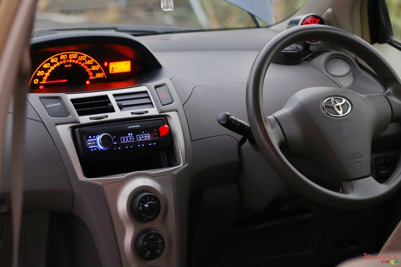 2008' Toyota Vitz Black housing, sport exhaust photo #4