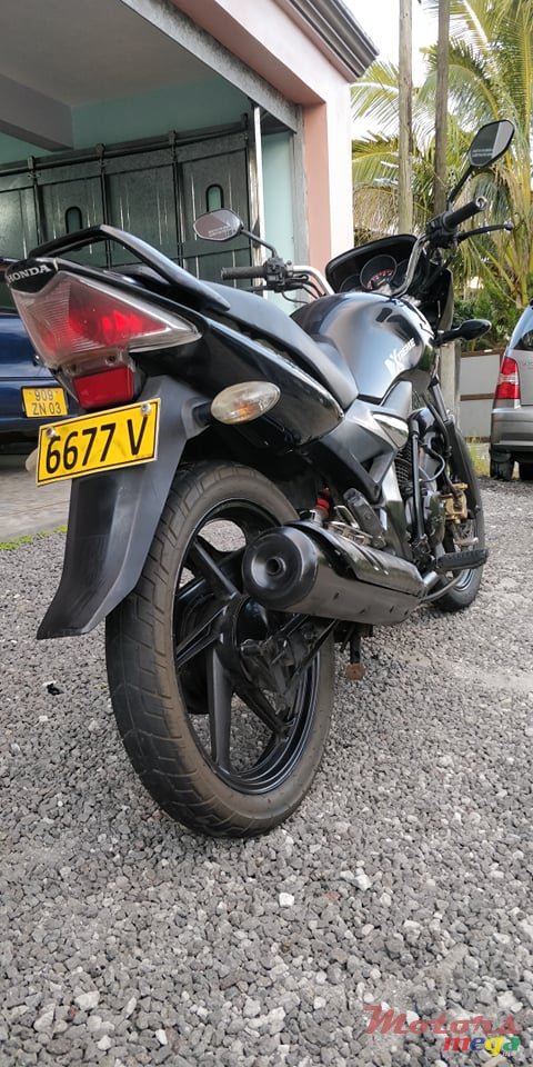 2010' Honda Unicorn 150 MA photo #2