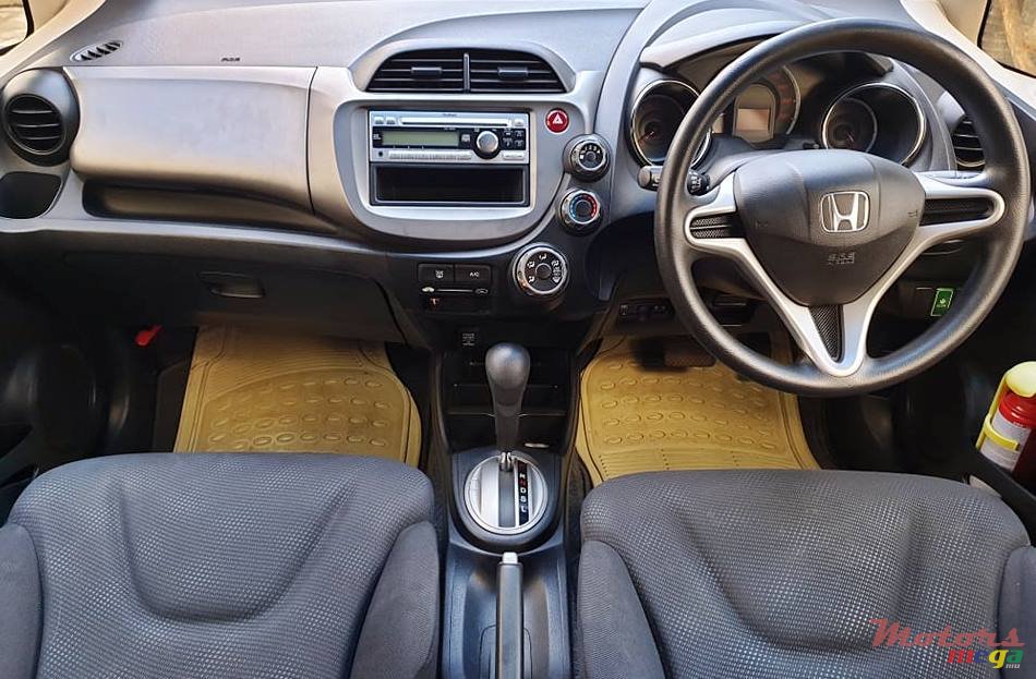 2012' Honda Fit (call 54227164) photo #4