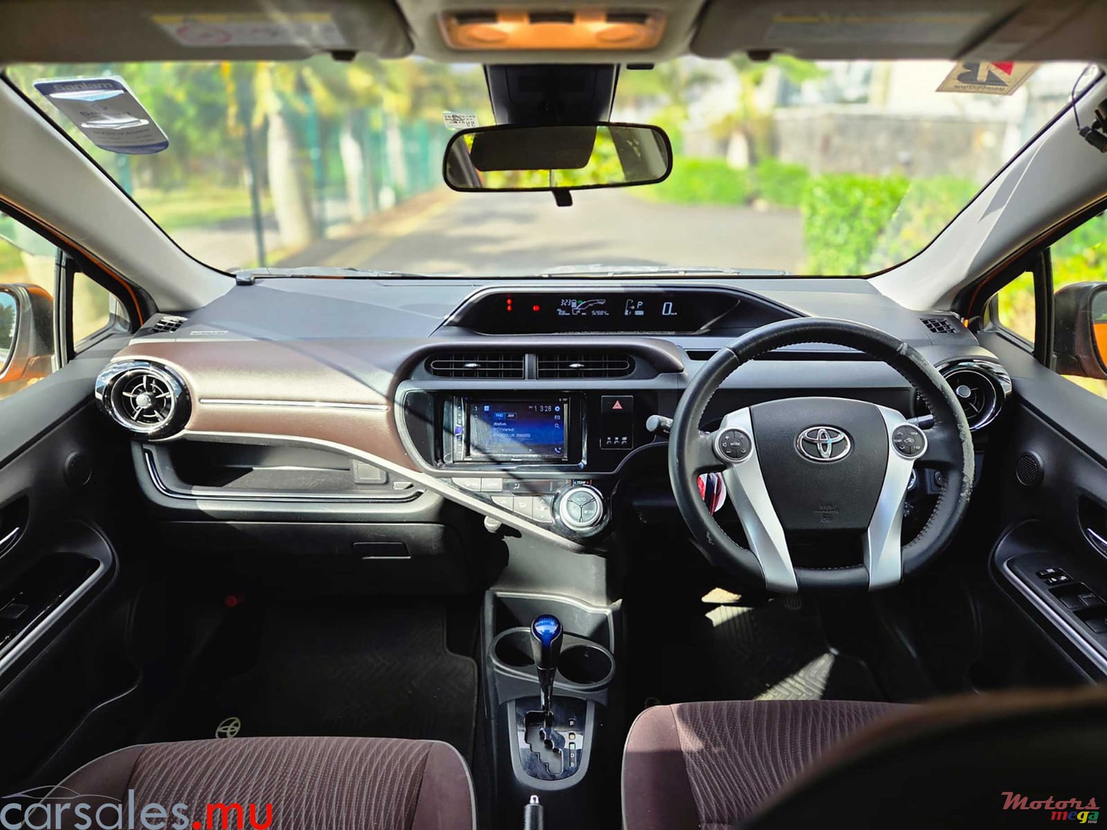 2017' Toyota Aqua S 1.5 Hybrid photo #6