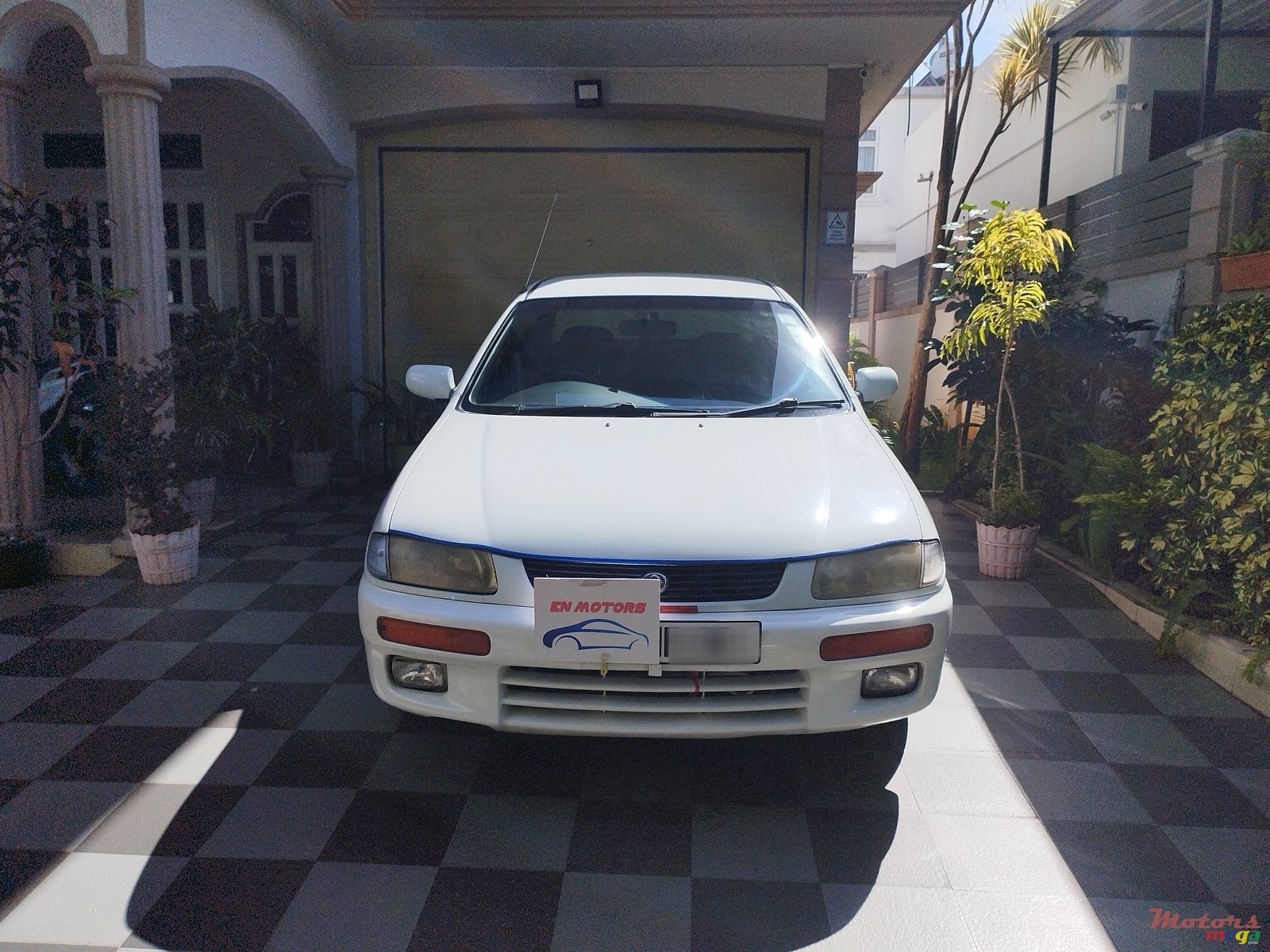 1999' Mazda Familia photo #2