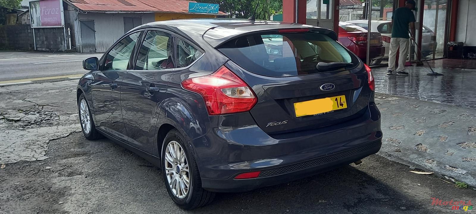 2014' Ford Focus photo #3