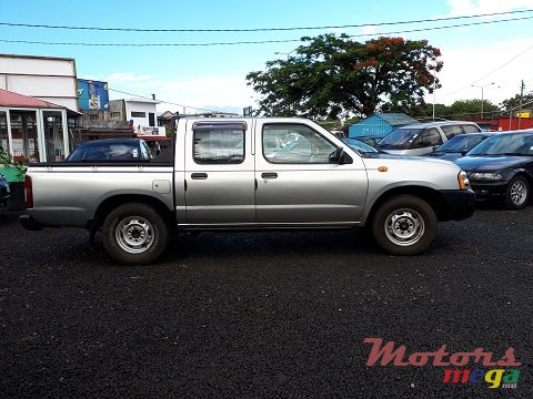 2006' Nissan Navara 4X2 photo #6