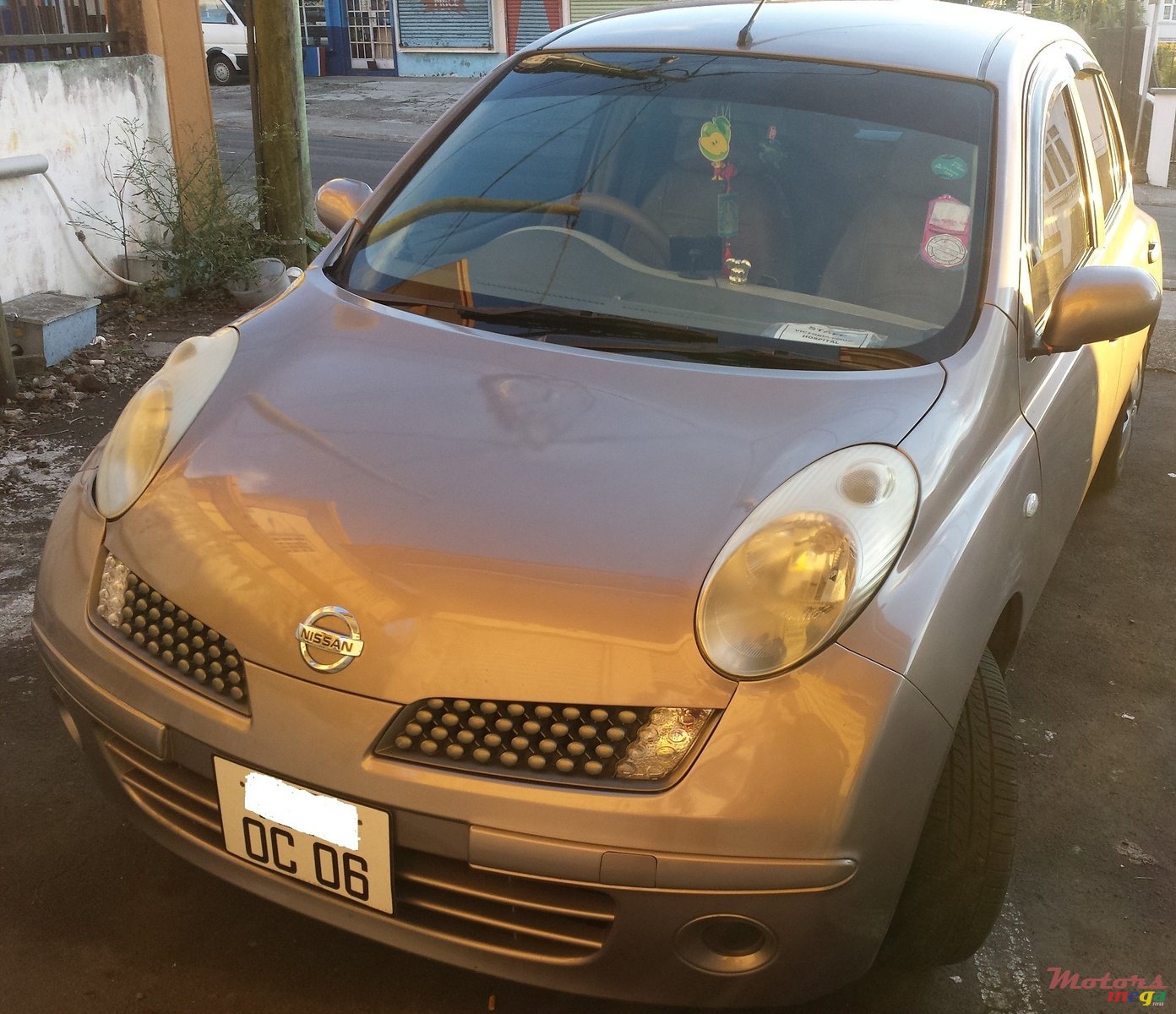 2006' Nissan photo #1