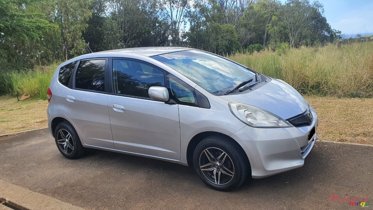 2012' Honda Fit photo #1