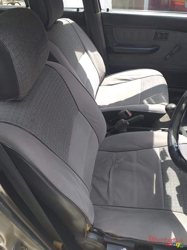 1992' Proton Saga nil photo #6