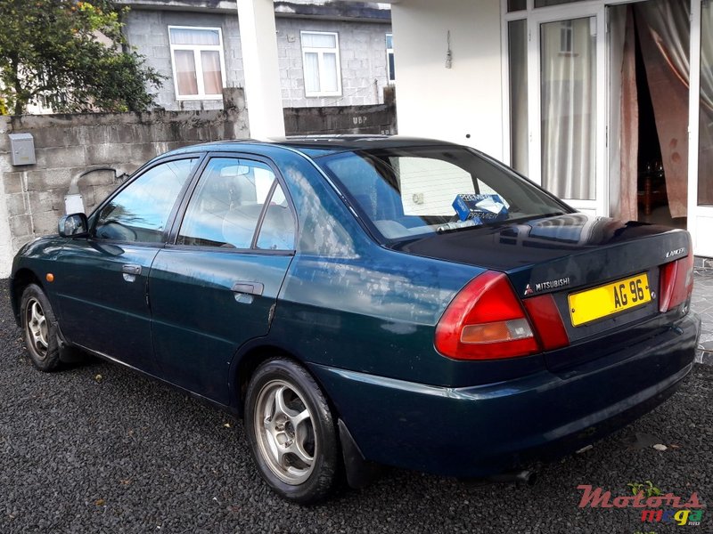 1996' Mitsubishi Lancer GLX photo #4