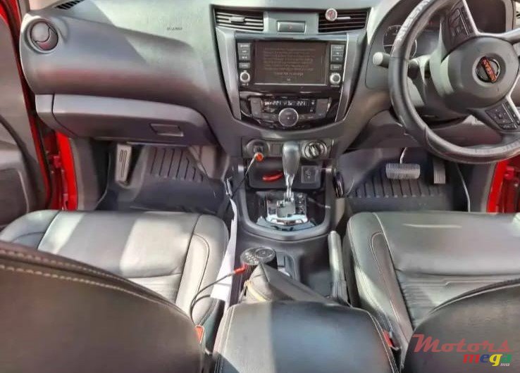 2022' Nissan Navara photo #5