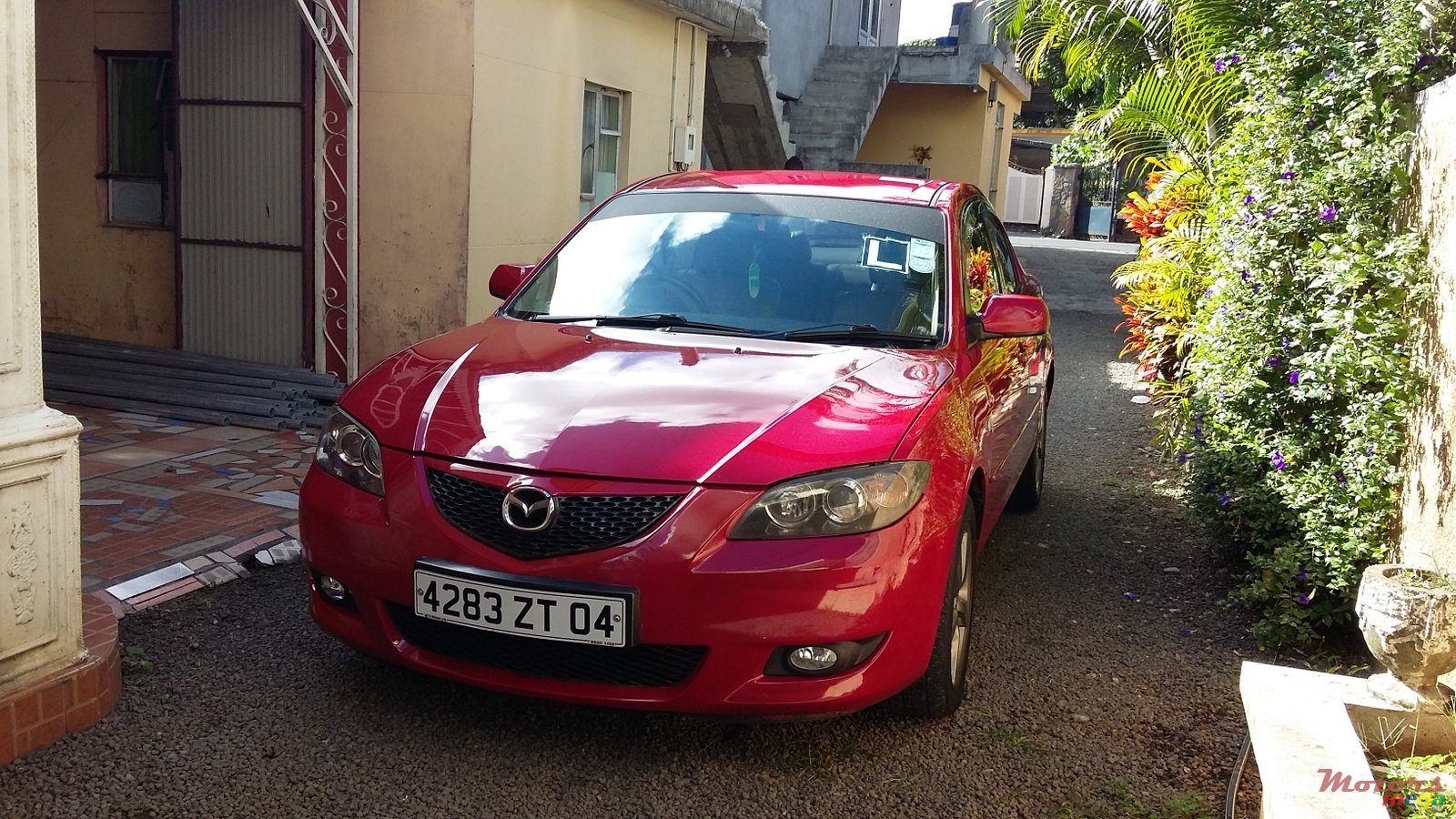 2004' Mazda 3 photo #1