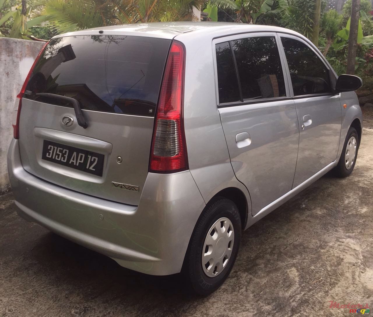 2012' Perodua Viva photo #4