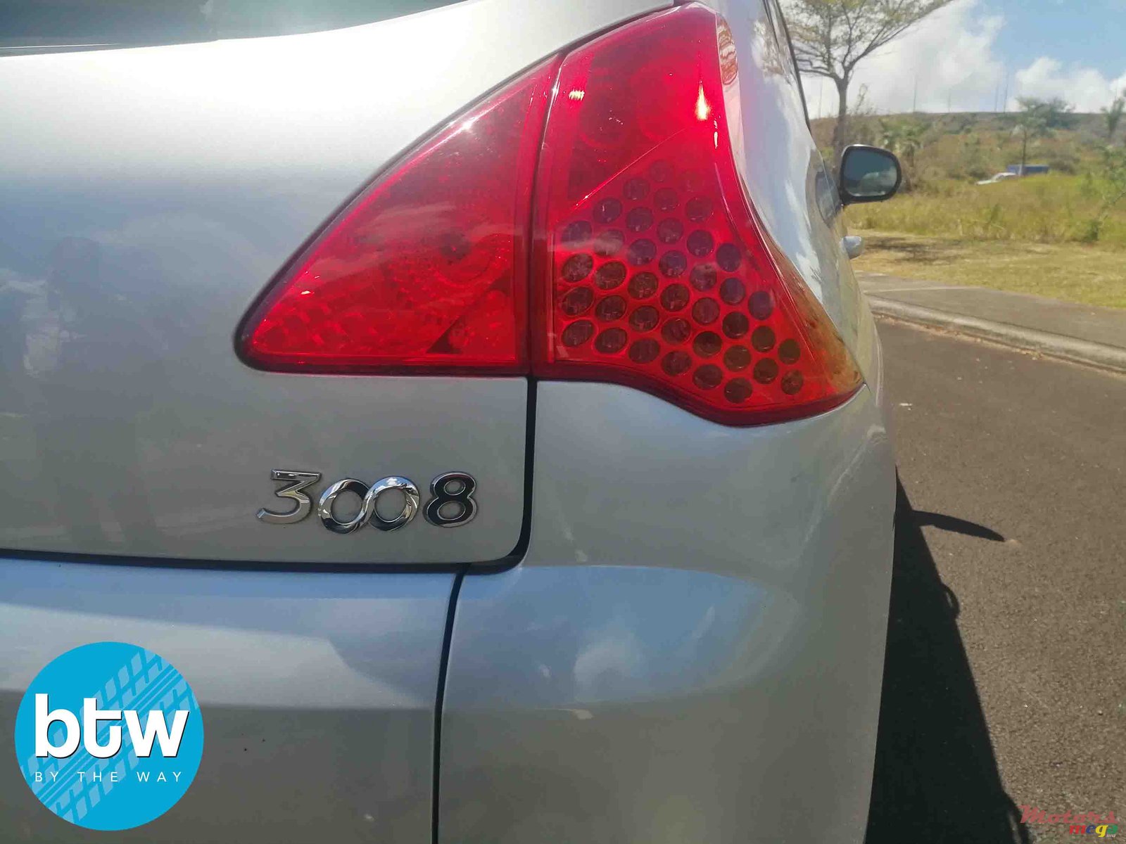 2012' Peugeot 3008 photo #3