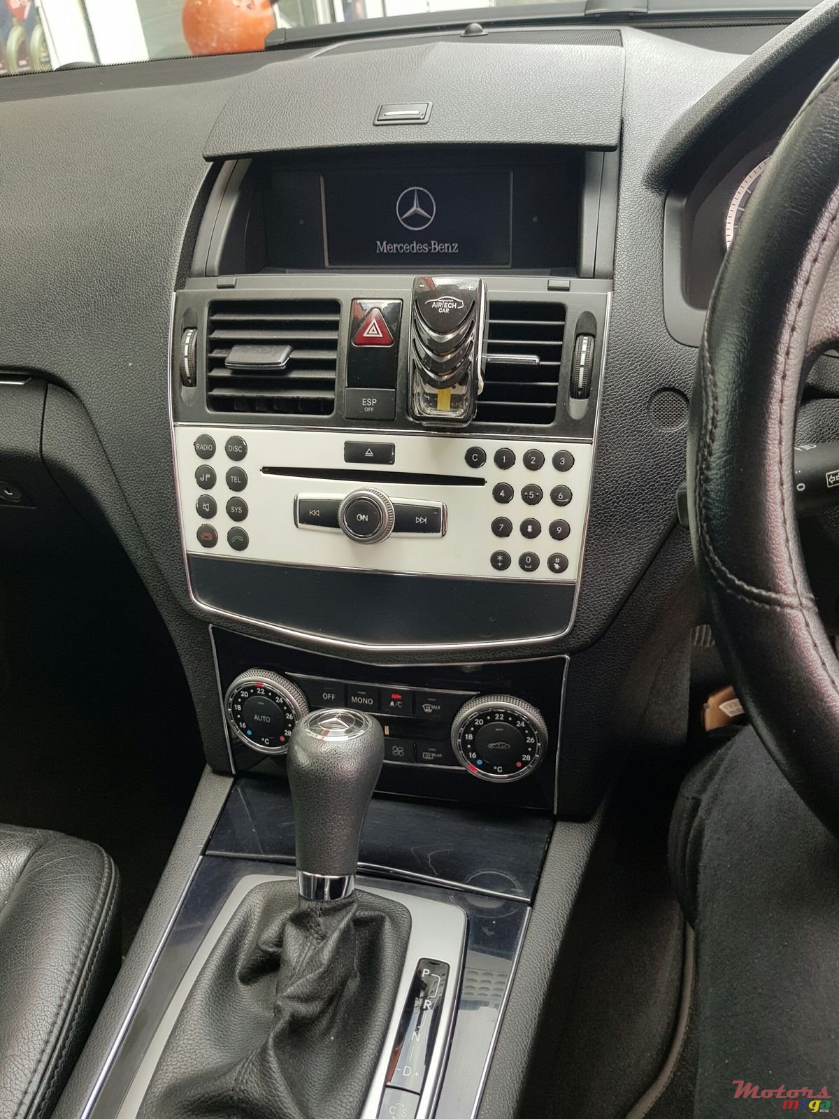 2008' Mercedes-Benz C-Class c200 kompressor automatic photo #5