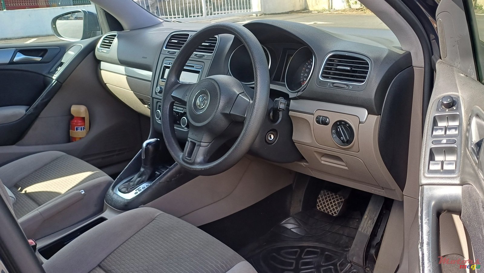 2012' Volkswagen Golf VI R line photo #4