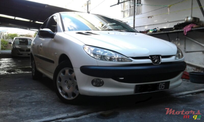 2005' Peugeot 206 photo #1