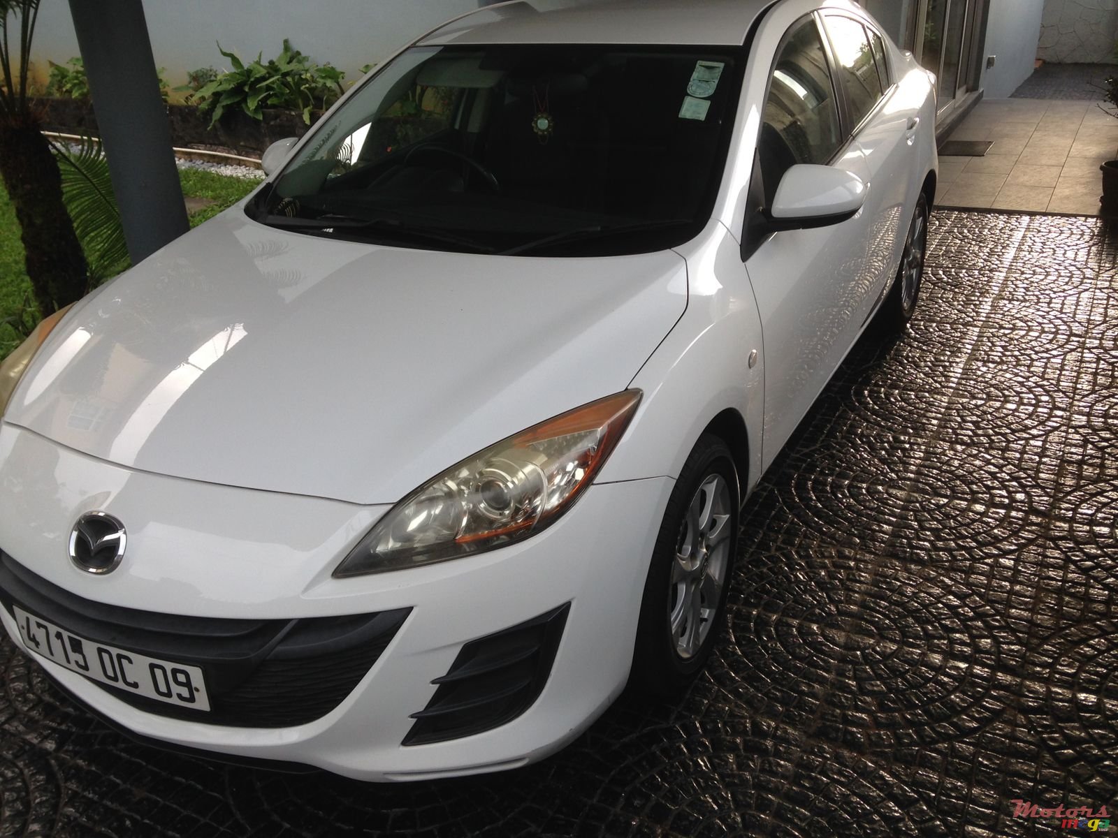 2009' Mazda 3 photo #2