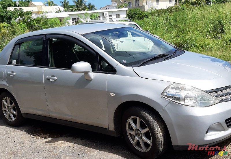 2008' Nissan Tiida photo #2