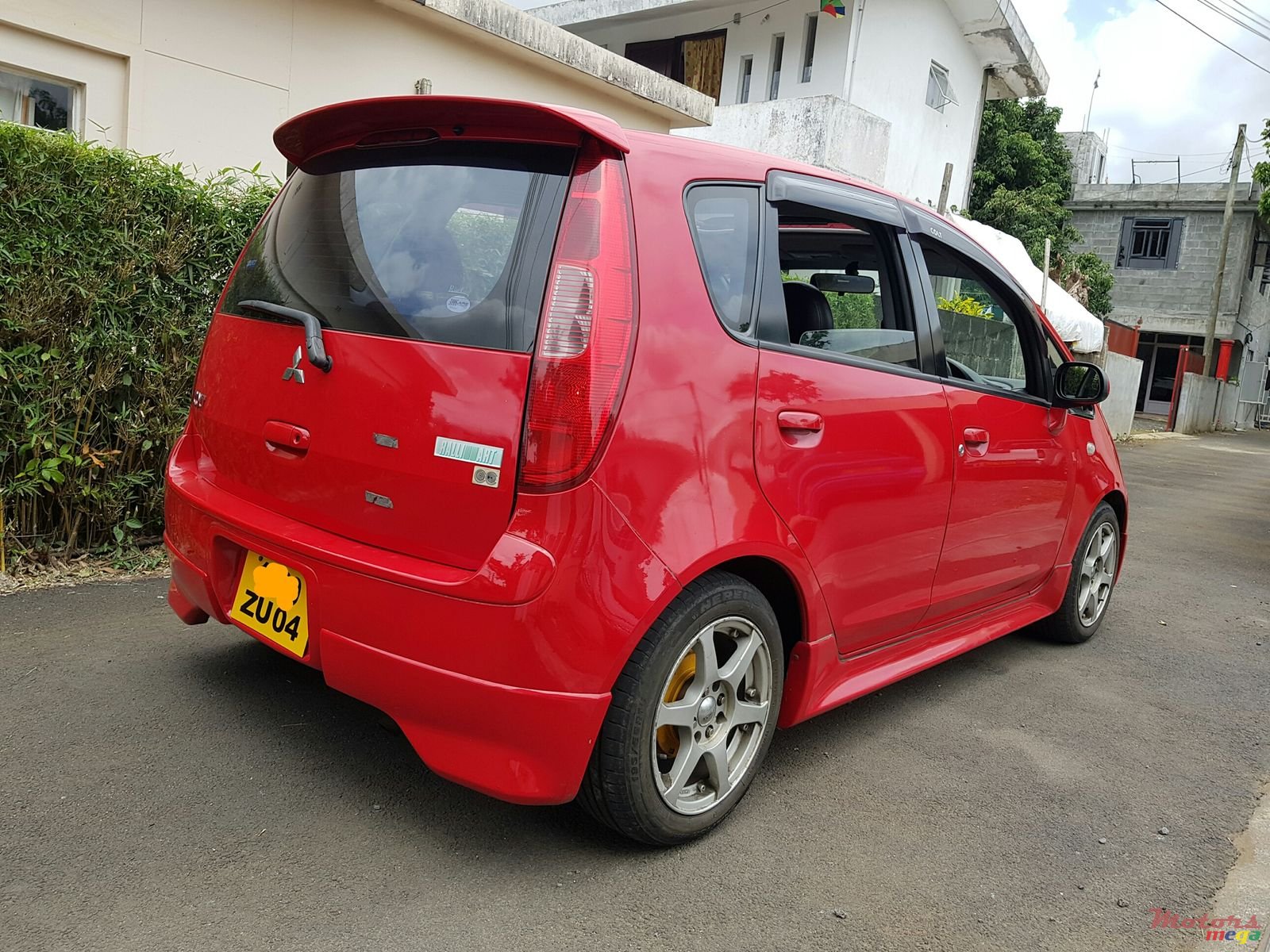 2004' Mitsubishi Colt Automatic photo #2
