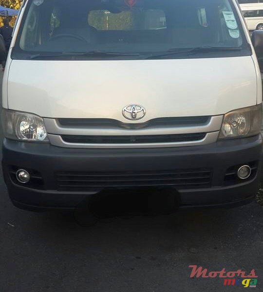 2008' Toyota HiAce photo #1