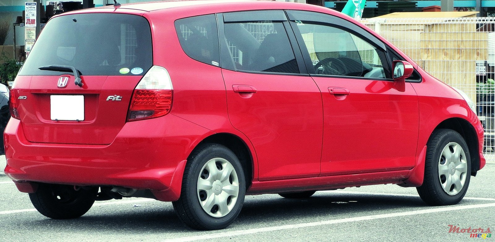2005' Honda Fit photo #1