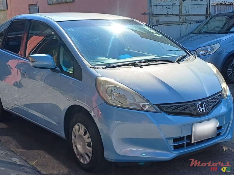 2013' Honda Fit photo #2