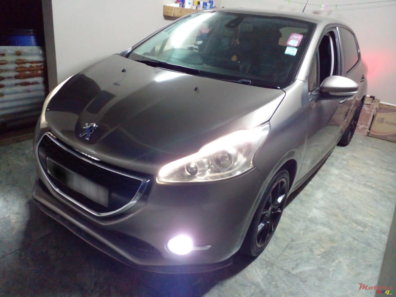 2013' Peugeot 208 photo #3