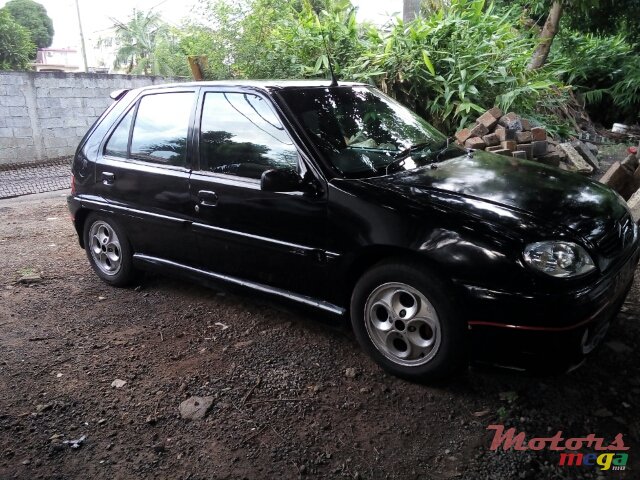 2001' Citroen Saxo photo #4