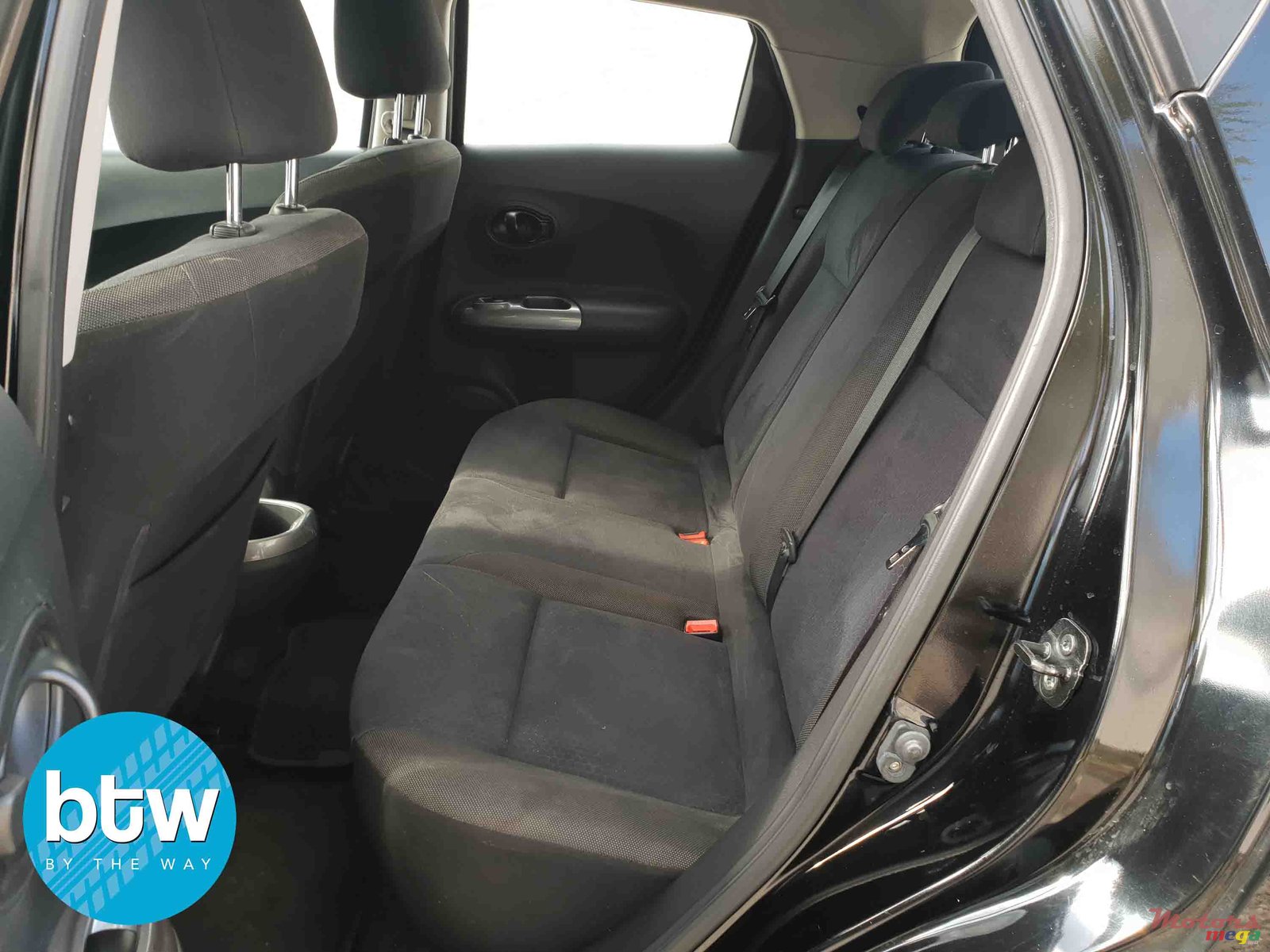 2013' Nissan Juke photo #3