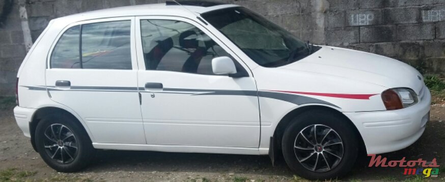 1998' Toyota Starlet photo #1