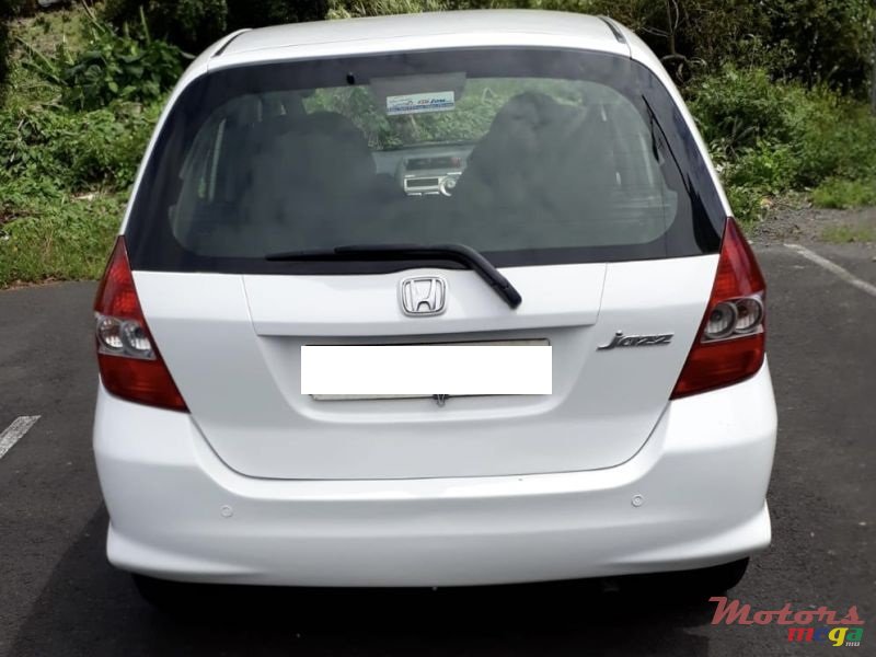 2006' Honda Jazz photo #3