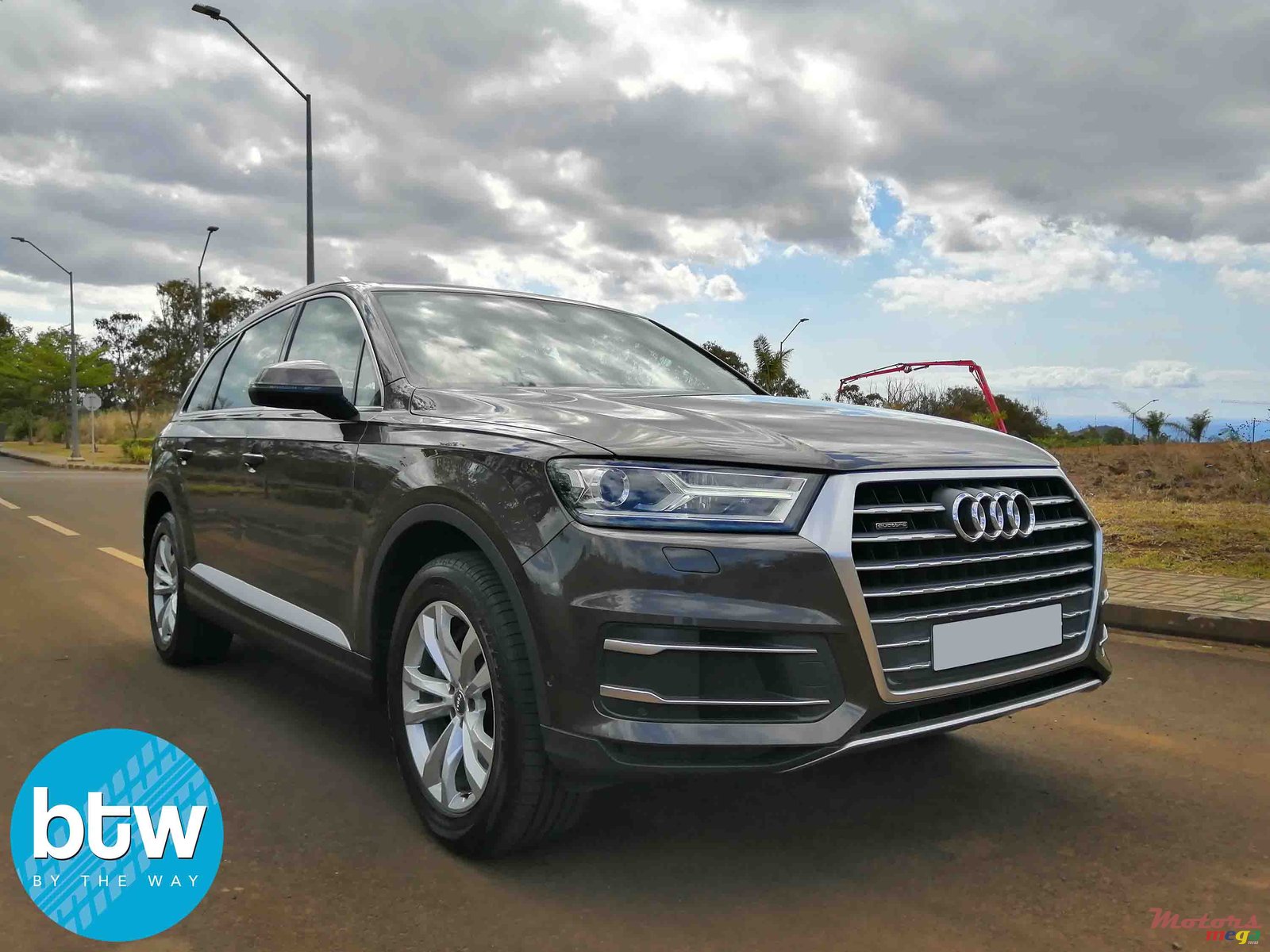 2018' Audi Q7 photo #1