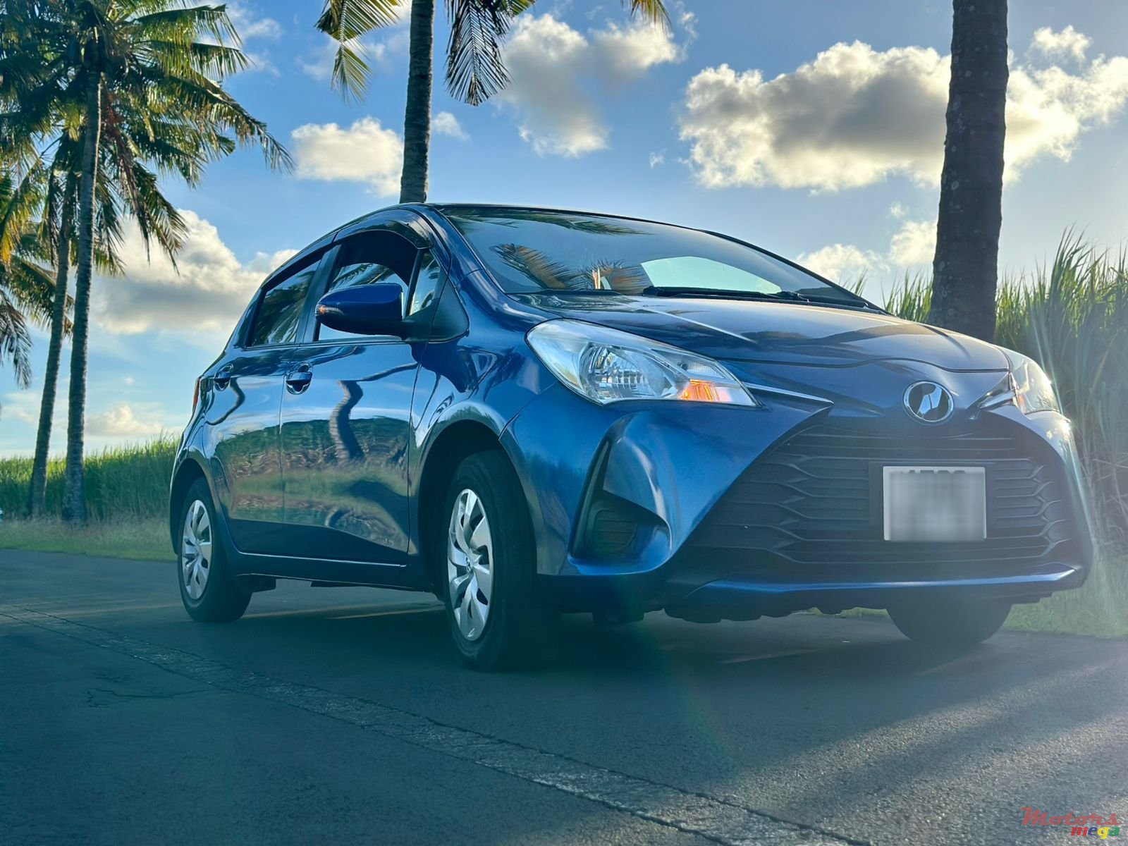 2019' Toyota Vitz photo #5