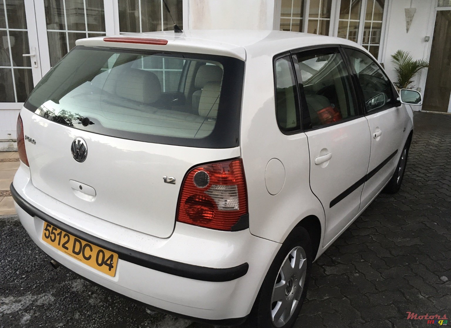 2004' Volkswagen Polo photo #3