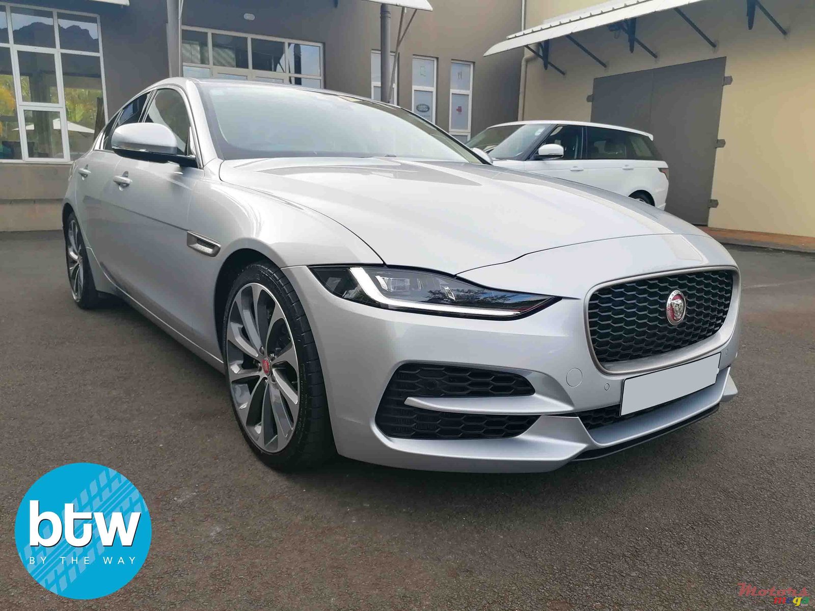 2020' Jaguar XF photo #1