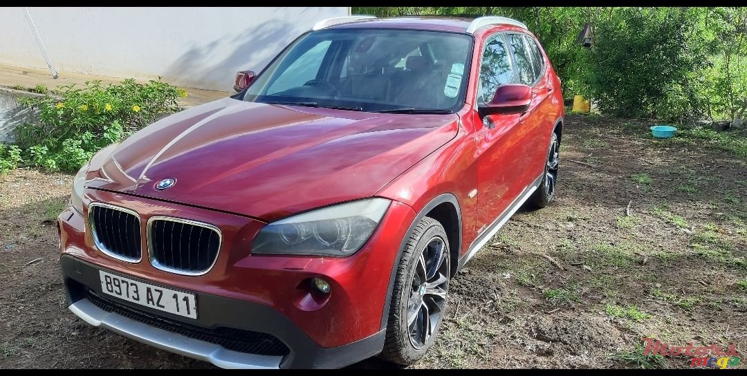 2011' BMW X1 photo #1