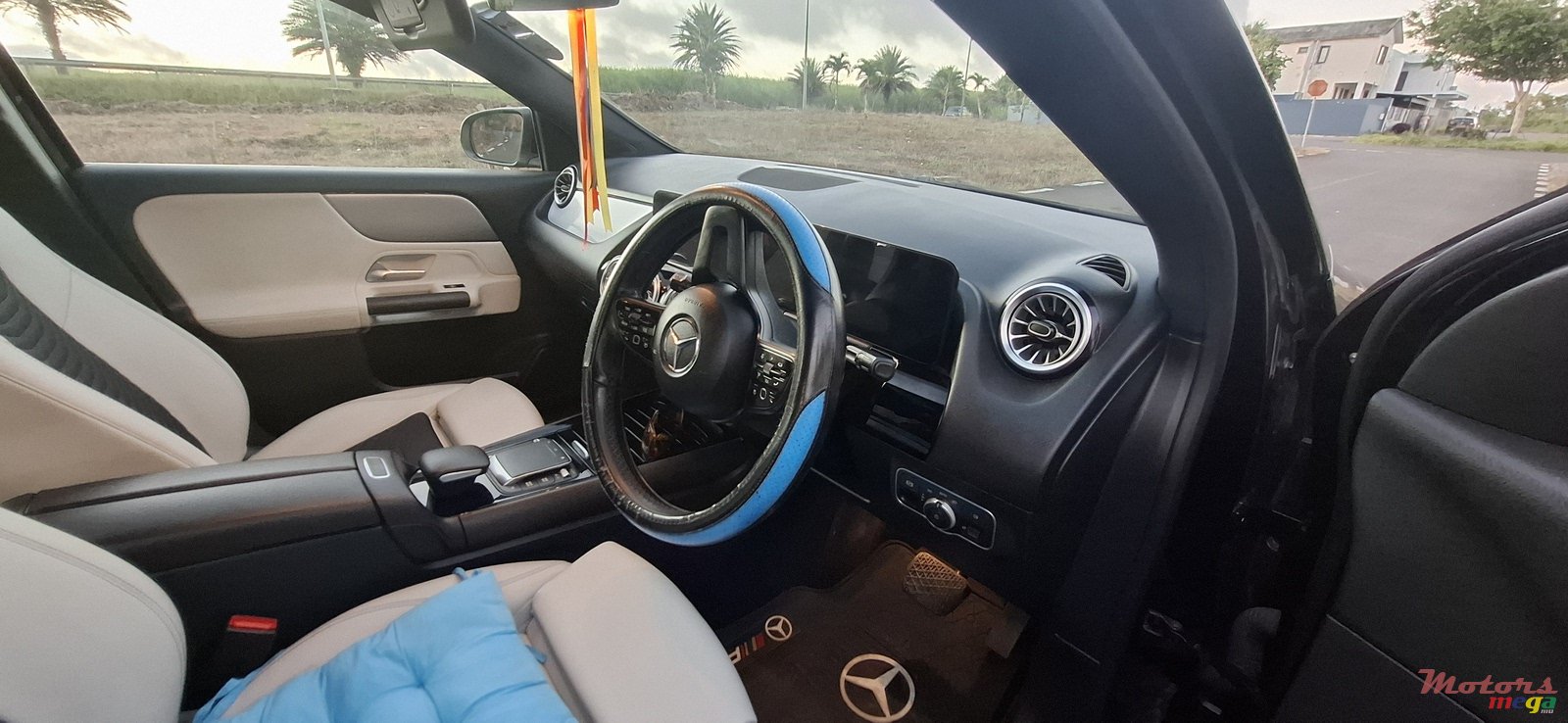2021' Mercedes-Benz GLA 180 photo #4