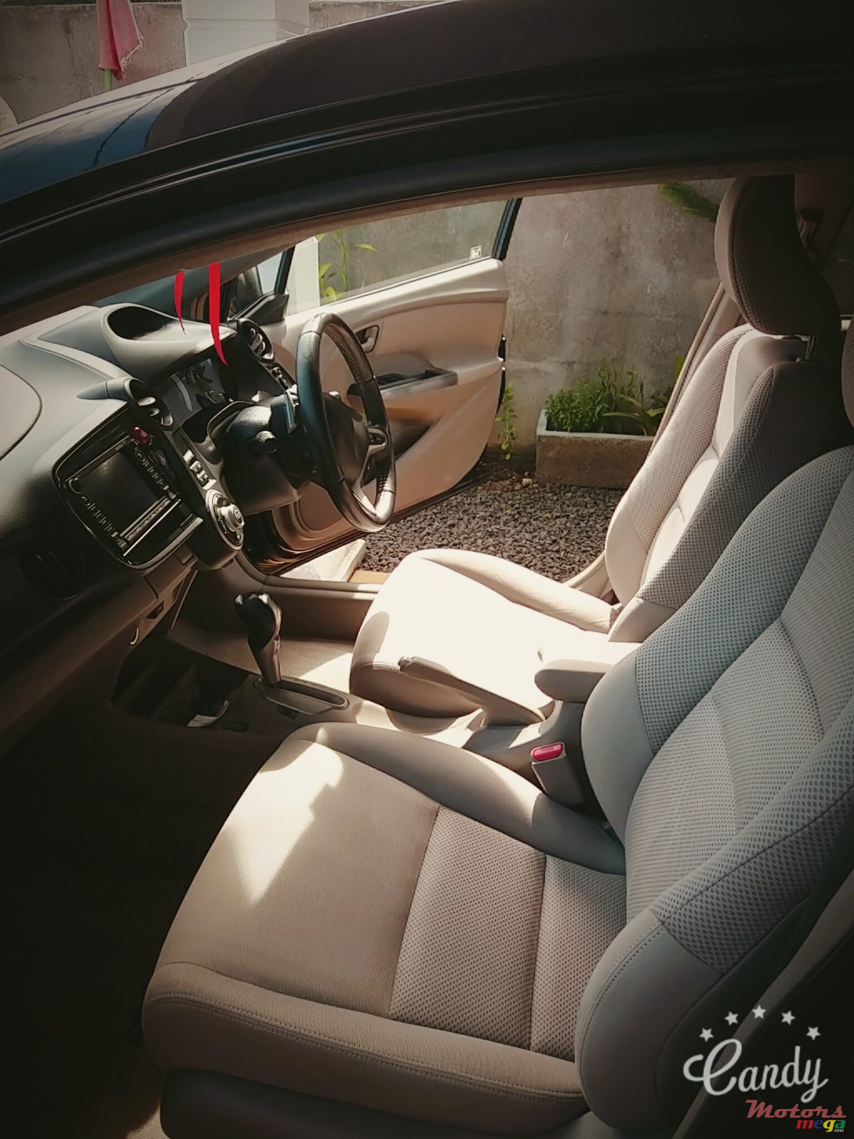 2009' Honda Insight photo #3