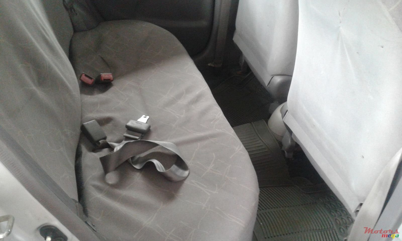 1999' Toyota Platz Automatic urgent sale. photo #5