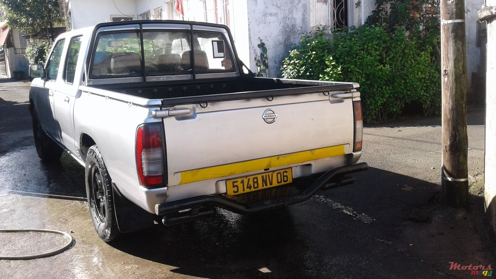 2006' Nissan Hardbody photo #3