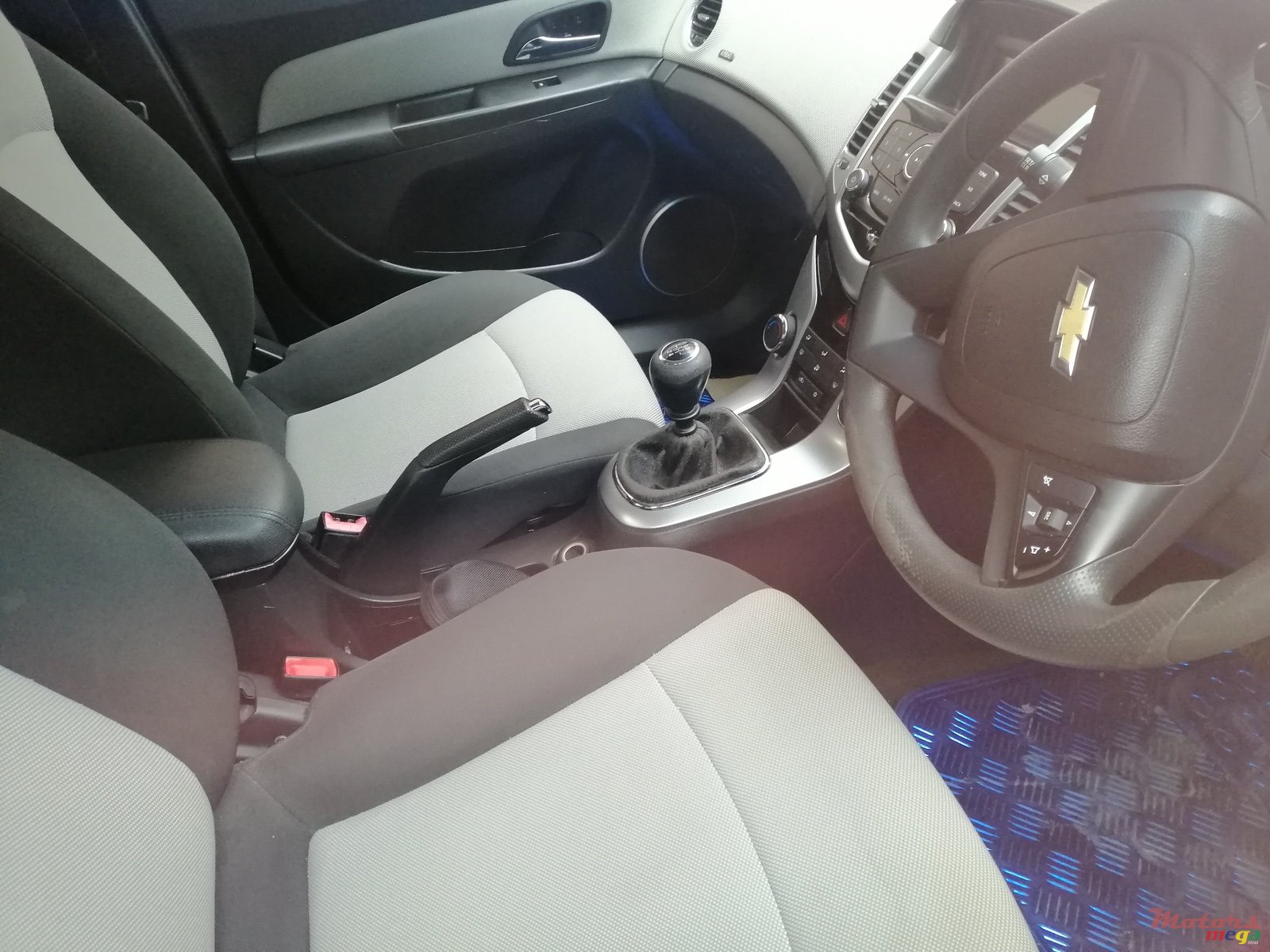 2012' Chevrolet Cruze photo #5