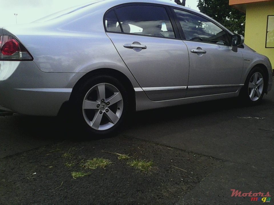2008' Honda Civic vxi photo #2