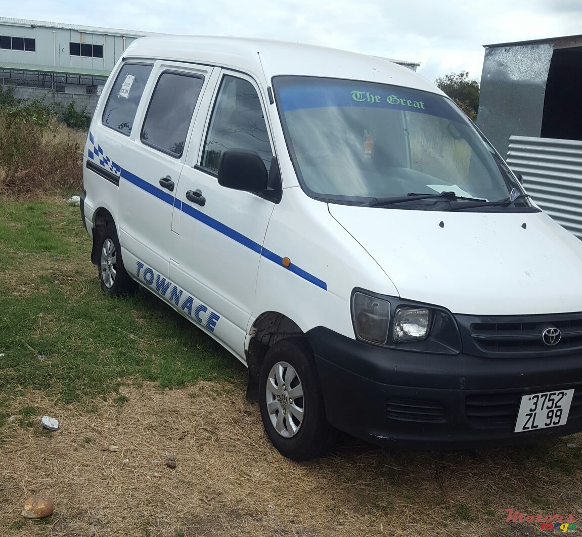 1999' Toyota Town Ace GOODS VEHICLE photo #2