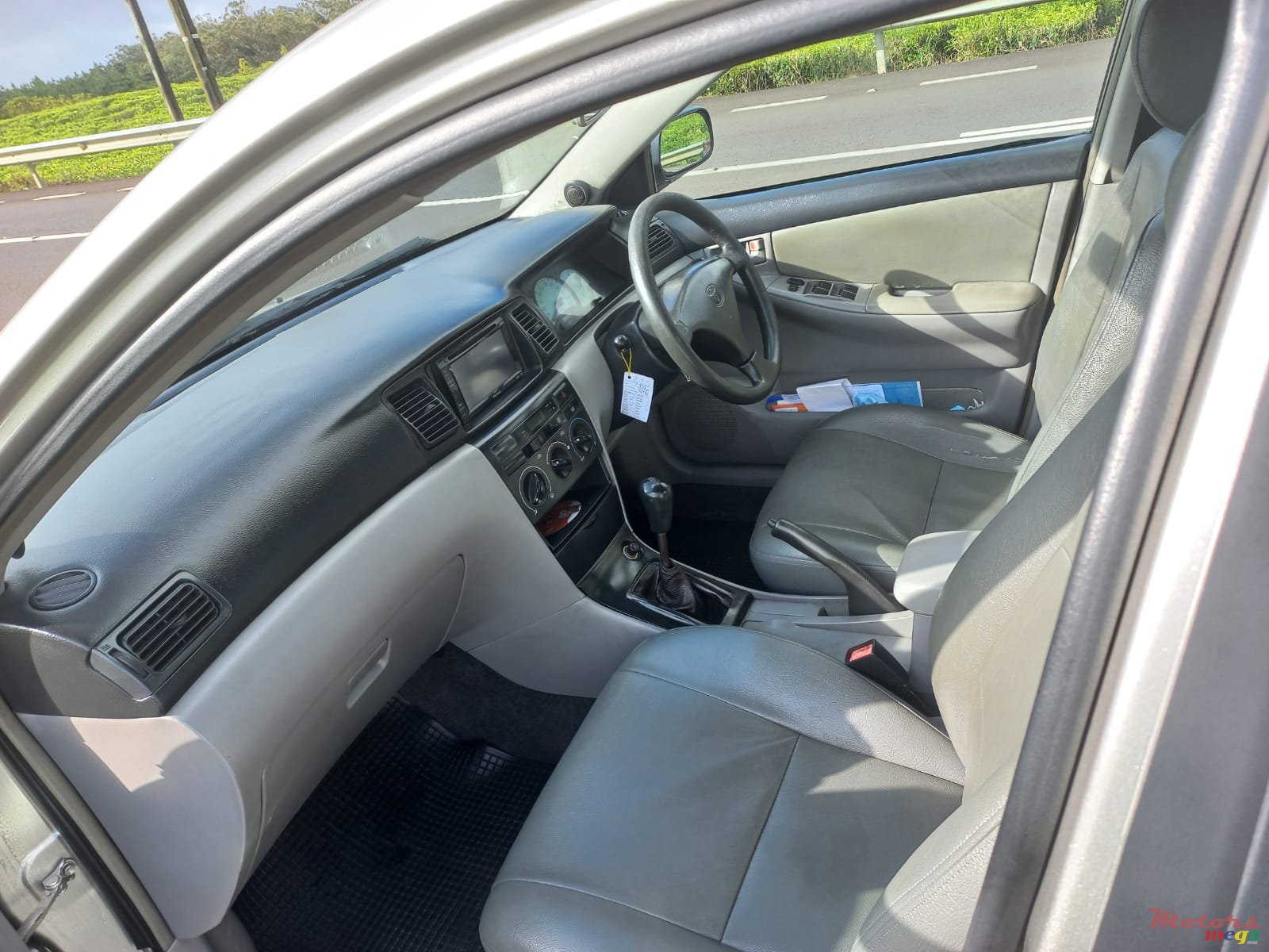 2002' Toyota Corolla photo #6