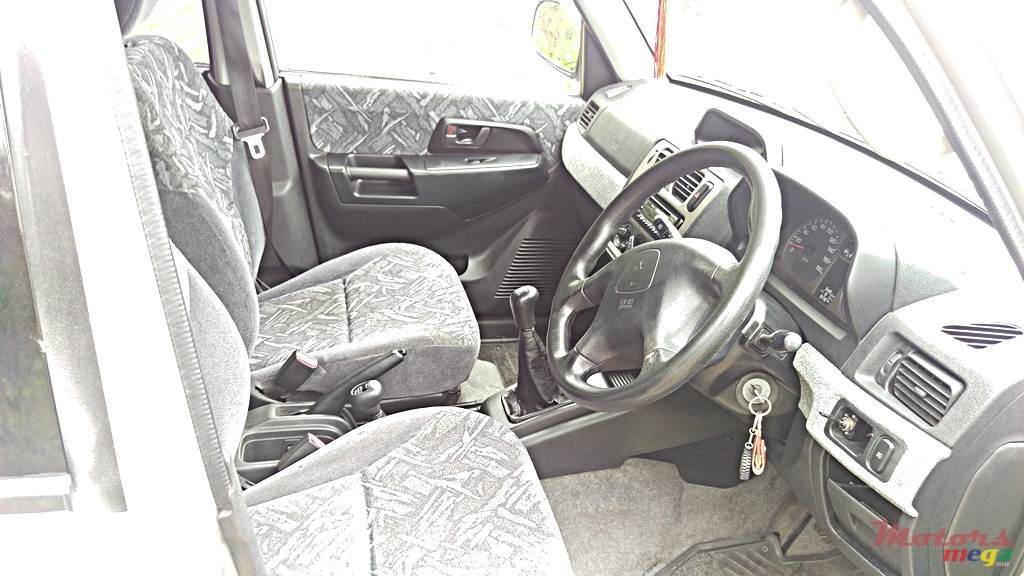 1999' Mitsubishi Pajero Pinin iO photo #6