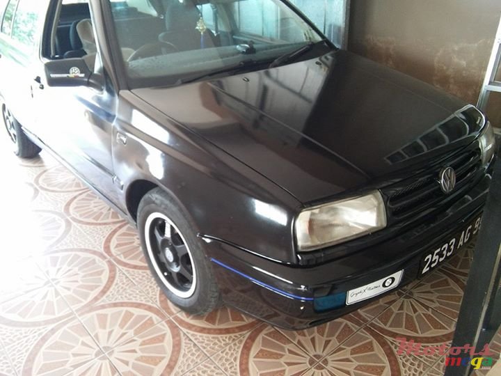 1995' Volkswagen Vento photo #1