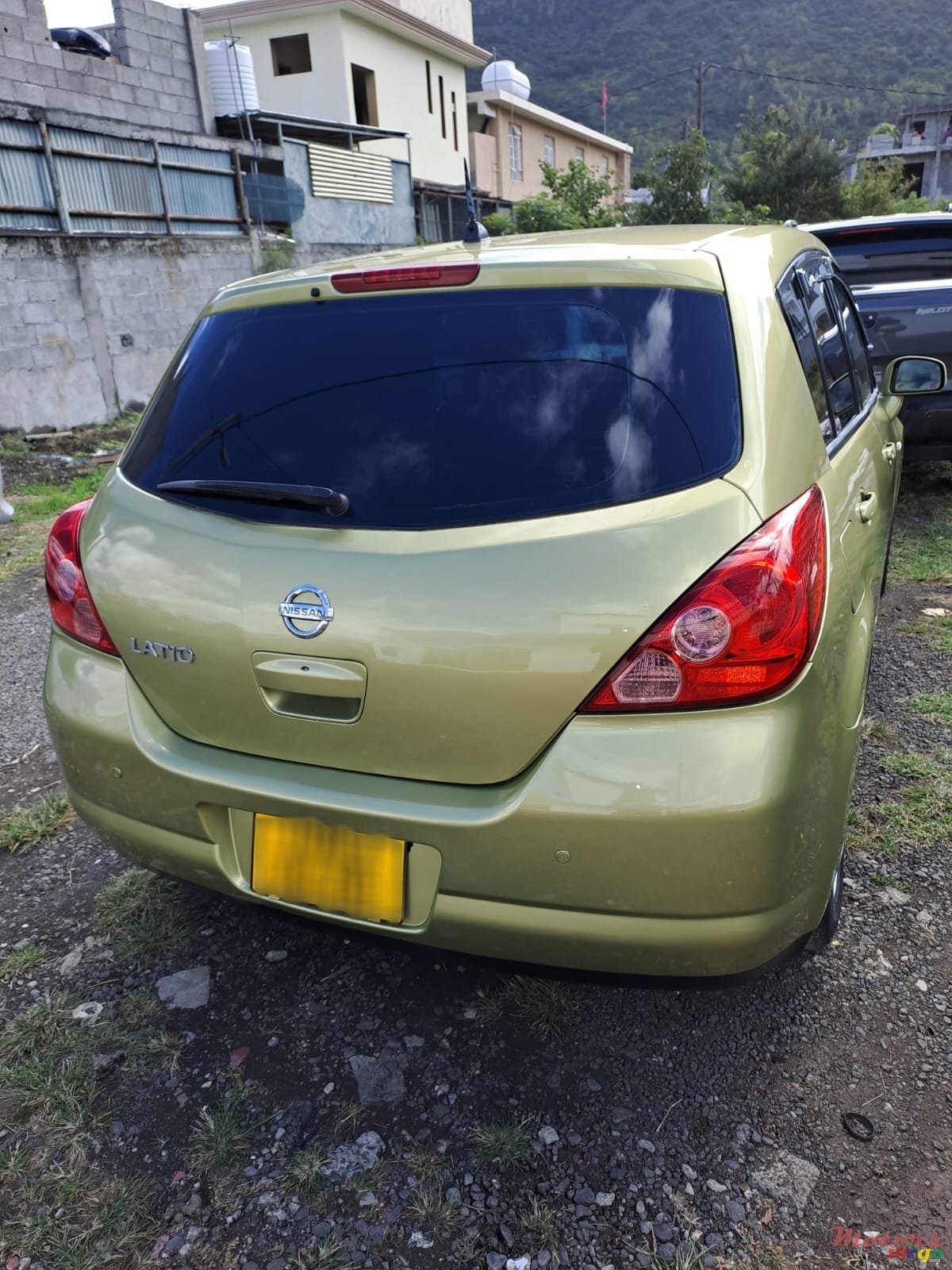 2005' Nissan Tiida photo #3