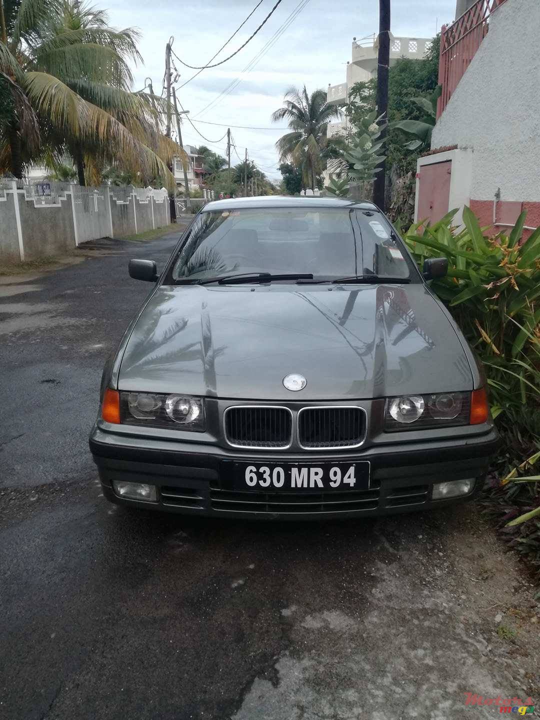 1994' BMW 318 photo #3