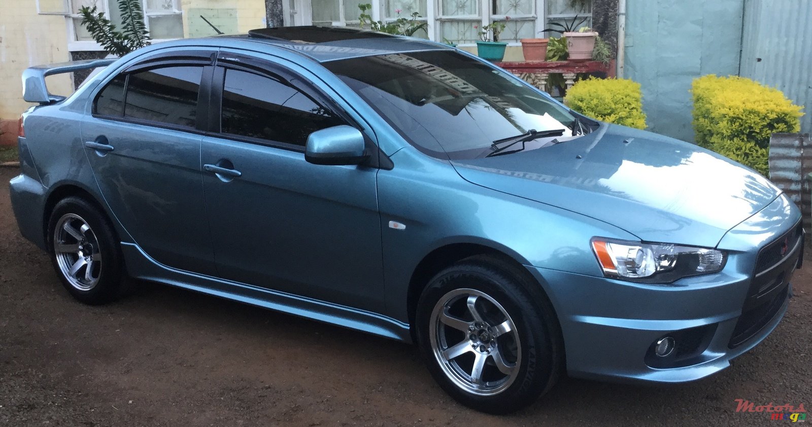 2008' Mitsubishi Lancer photo #1