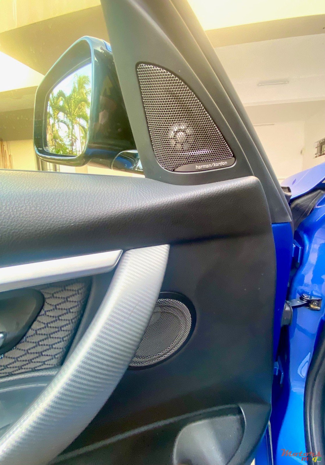 2018' BMW 318 photo #6