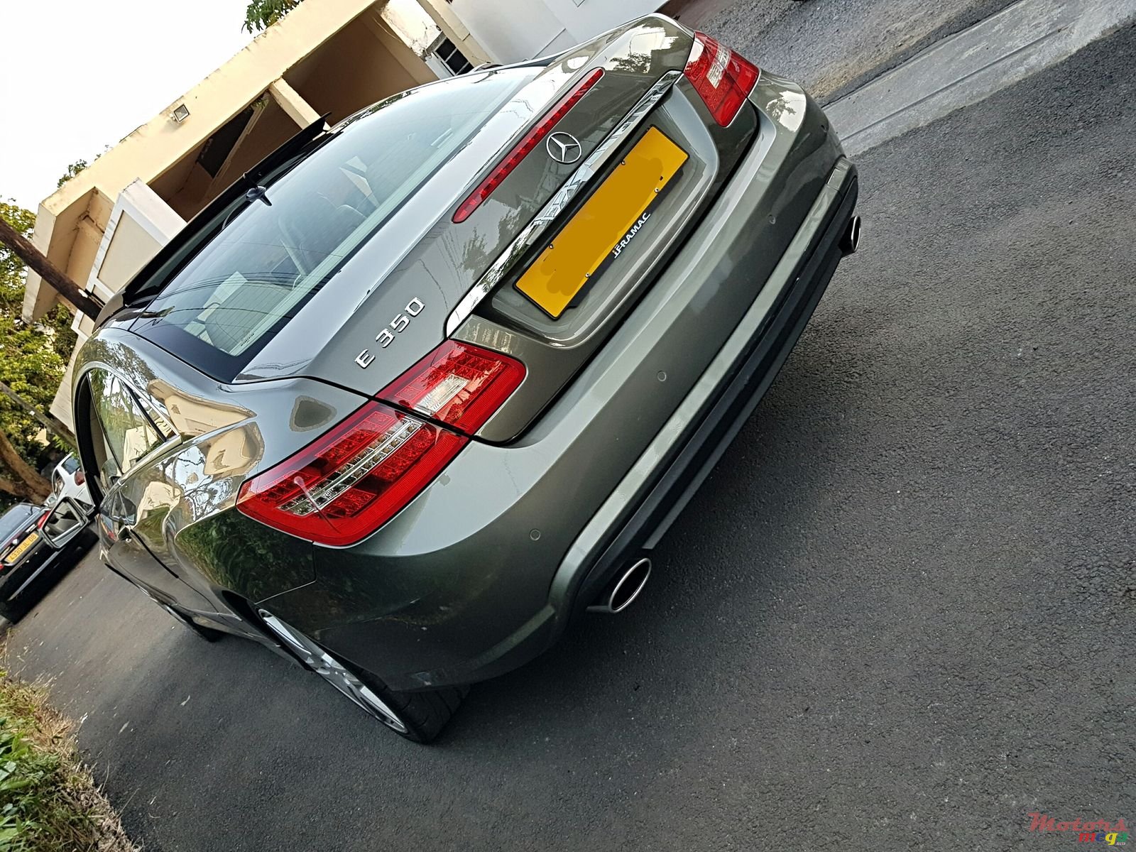 2010' Mercedes-Benz E350 AMG Package photo #6