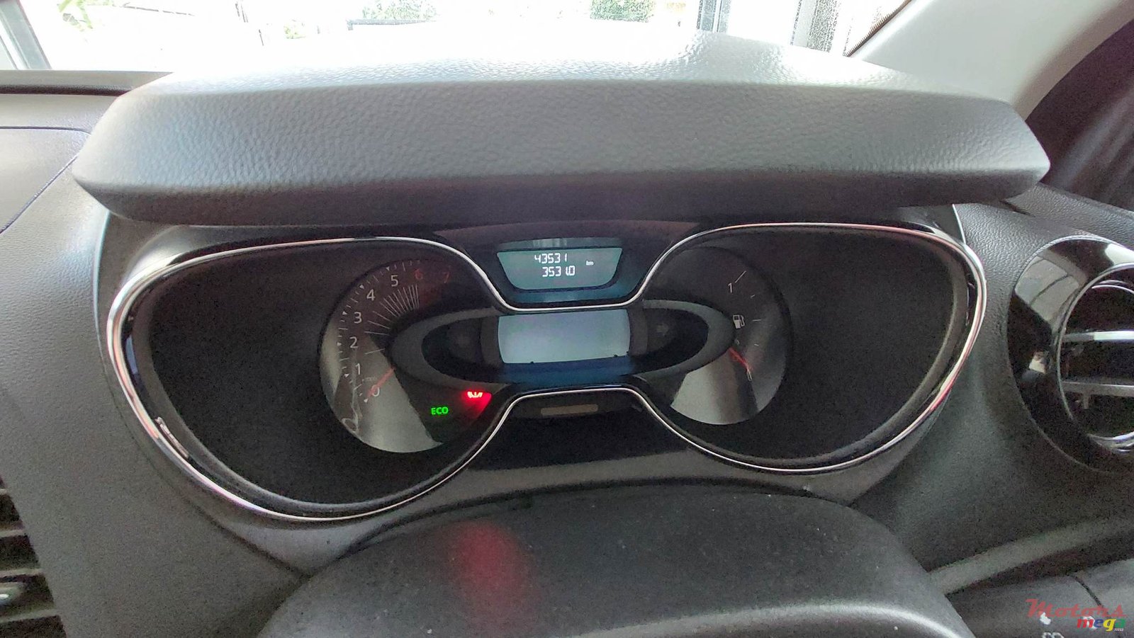 2016' Renault Captur photo #2